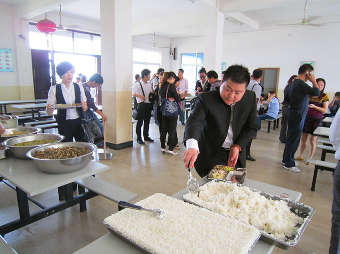 浙江省安徽商会“梦想起飞”荣升杯爱心助建活动今日举行(图3)